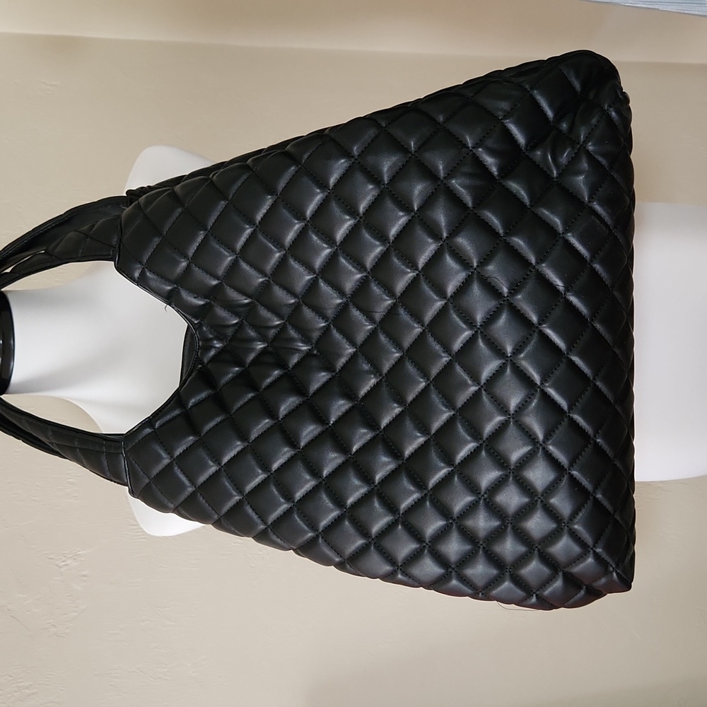 Yves Saint Laurent Black Quilted Tote with Gold Logo - Picture 2 of 6